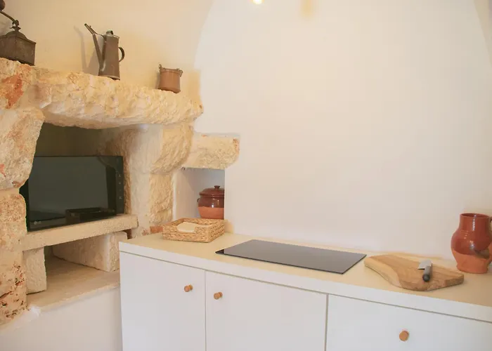 Ad Un Passo Da - Trullo Con Giardino, Bici E Bbq Дом отдыха Остуни