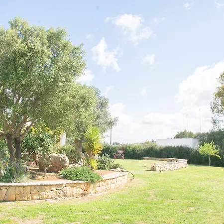 Holiday home Ad Un Passo Da - Trullo Con Giardino, Camino E Bbq