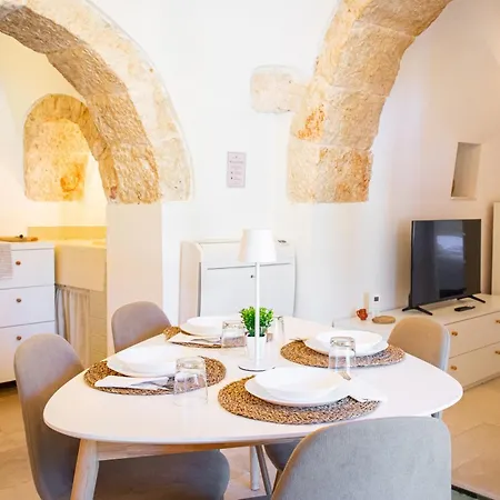 Dolcevita - Trullo With Garden, Bikes & Bbq Σπίτι διακοπών